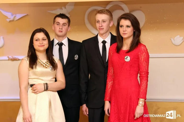 Studniówka ZS CKR w Starym Lubiejewie (zdjęcia, wideo)