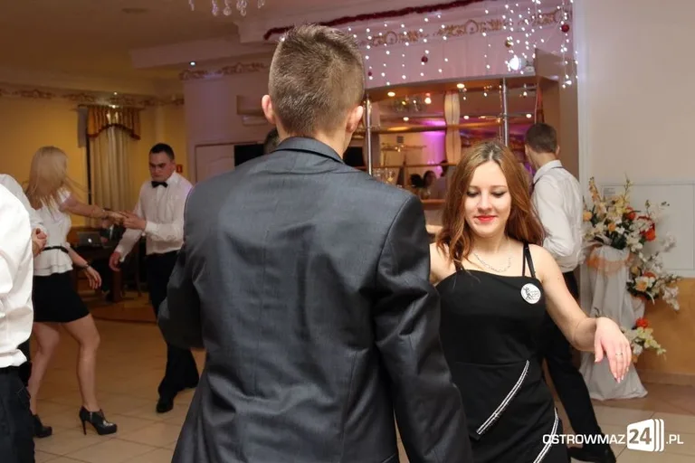 Studniówka ZS CKR w Starym Lubiejewie (zdjęcia, wideo)