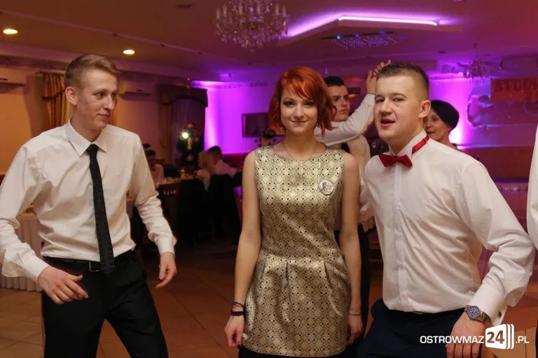 Studniówka ZS CKR w Starym Lubiejewie (zdjęcia, wideo)