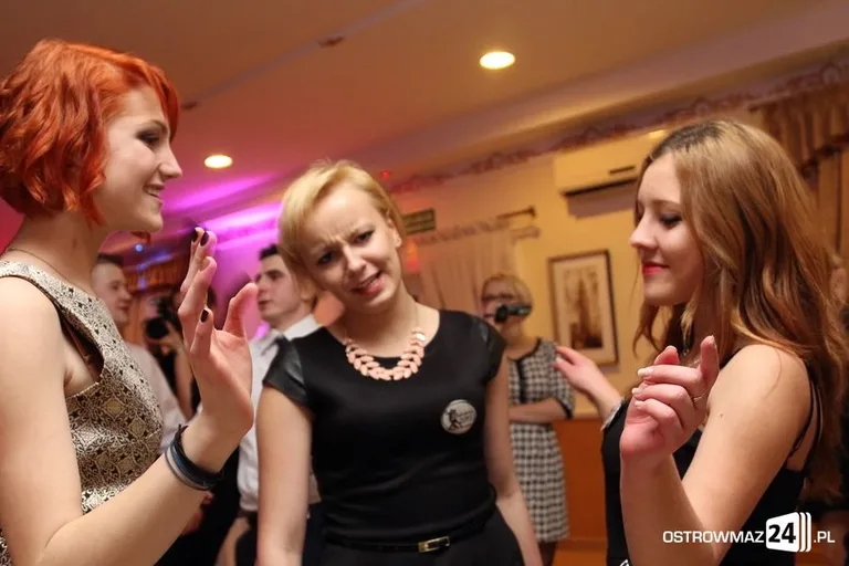 Studniówka ZS CKR w Starym Lubiejewie (zdjęcia, wideo)