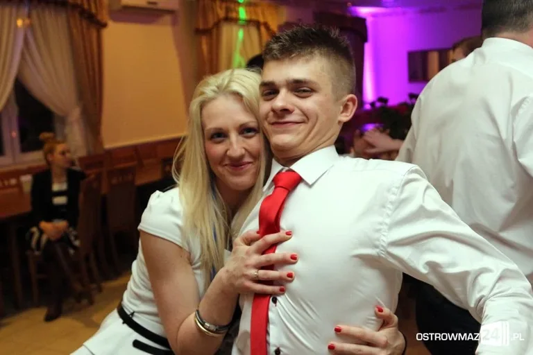 Studniówka ZS CKR w Starym Lubiejewie (zdjęcia, wideo)