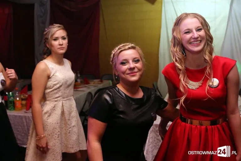 Studniówka Zespołu Szkół w Małkini Górnej (zdjęcia, wideo)