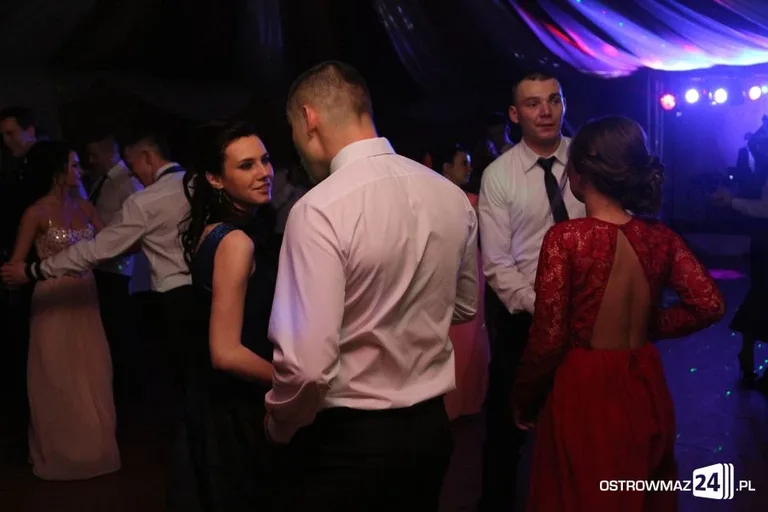 Studniówka Zespołu Szkół w Małkini Górnej (zdjęcia, wideo)