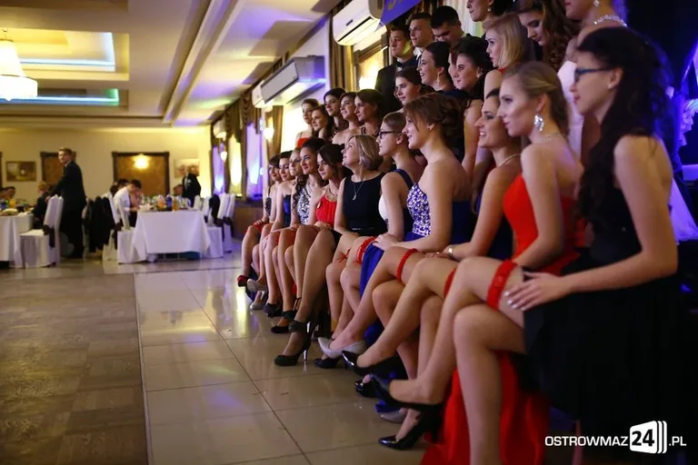 Studniówka LO w Ostrowi Mazowieckiej (zdjęcia, wideo)
