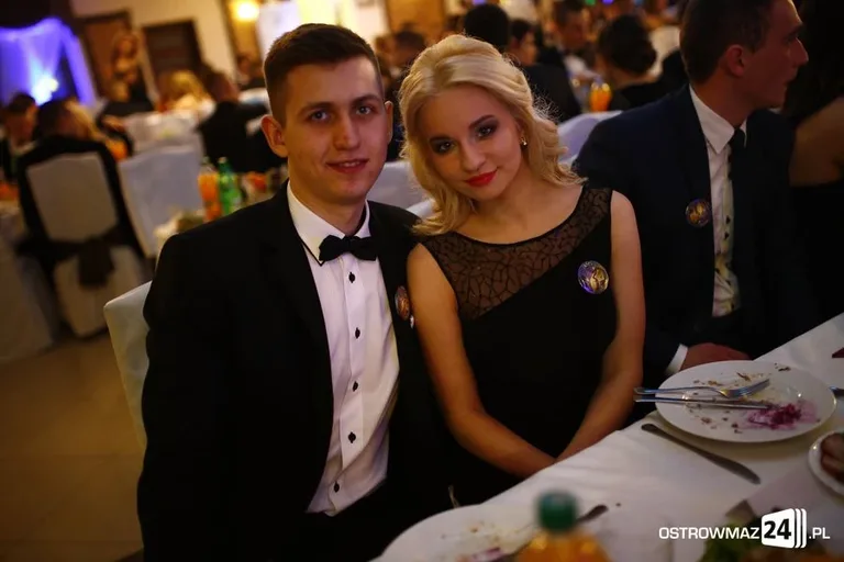 Studniówka LO w Ostrowi Mazowieckiej (zdjęcia, wideo)