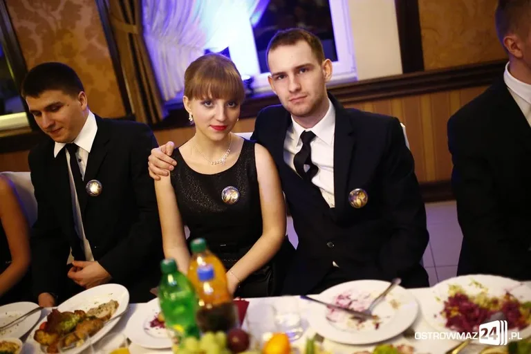 Studniówka LO w Ostrowi Mazowieckiej (zdjęcia, wideo)