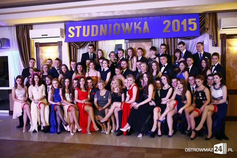Studniówka LO w Ostrowi Mazowieckiej (zdjęcia, wideo)
