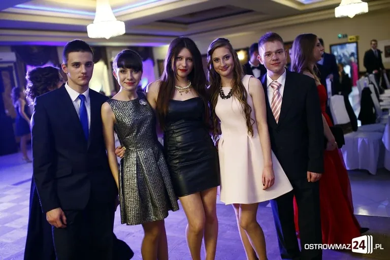 Studniówka LO w Ostrowi Mazowieckiej (zdjęcia, wideo)
