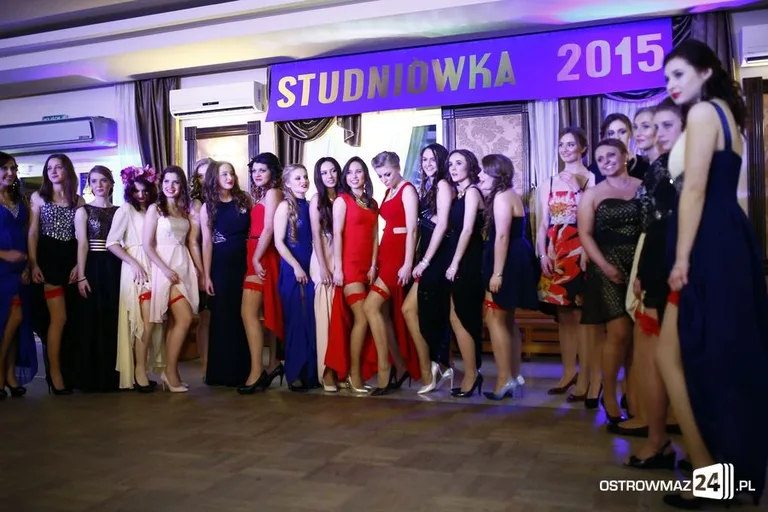 Studniówka LO w Ostrowi Mazowieckiej (zdjęcia, wideo)
