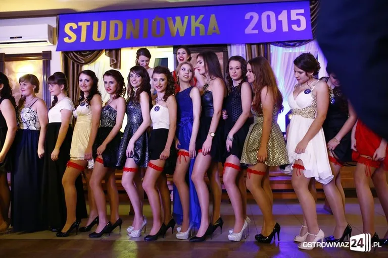 Studniówka LO w Ostrowi Mazowieckiej (zdjęcia, wideo)