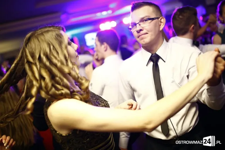 Studniówka LO w Ostrowi Mazowieckiej (zdjęcia, wideo)