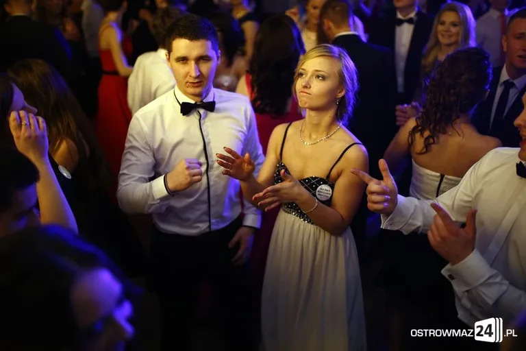 Studniówka LO w Ostrowi Mazowieckiej (zdjęcia, wideo)