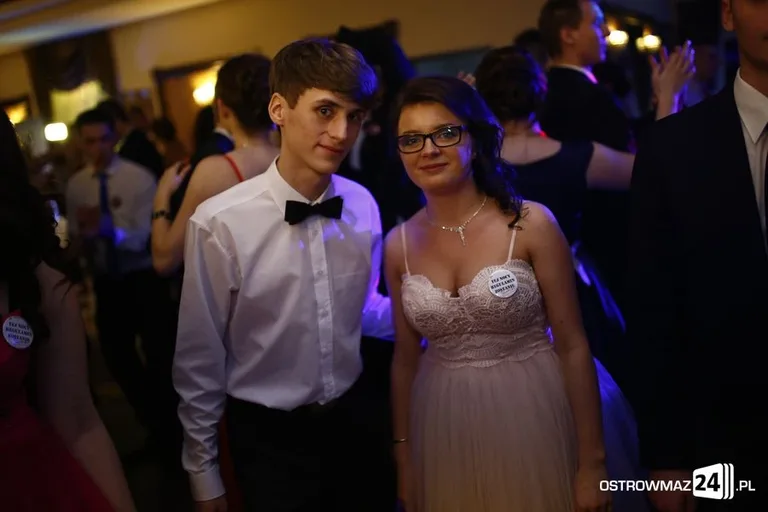 Studniówka LO w Ostrowi Mazowieckiej (zdjęcia, wideo)