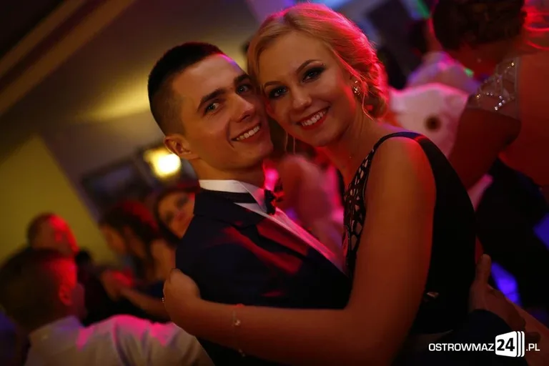 Studniówka LO w Ostrowi Mazowieckiej (zdjęcia, wideo)