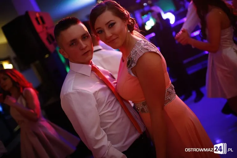 Studniówka LO w Ostrowi Mazowieckiej (zdjęcia, wideo)