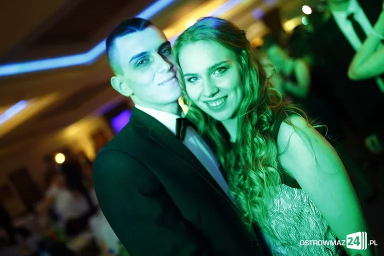 Studniówka LO w Ostrowi Mazowieckiej (zdjęcia, wideo)