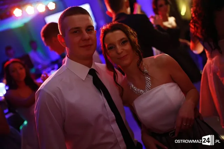 Studniówka LO w Ostrowi Mazowieckiej (zdjęcia, wideo)