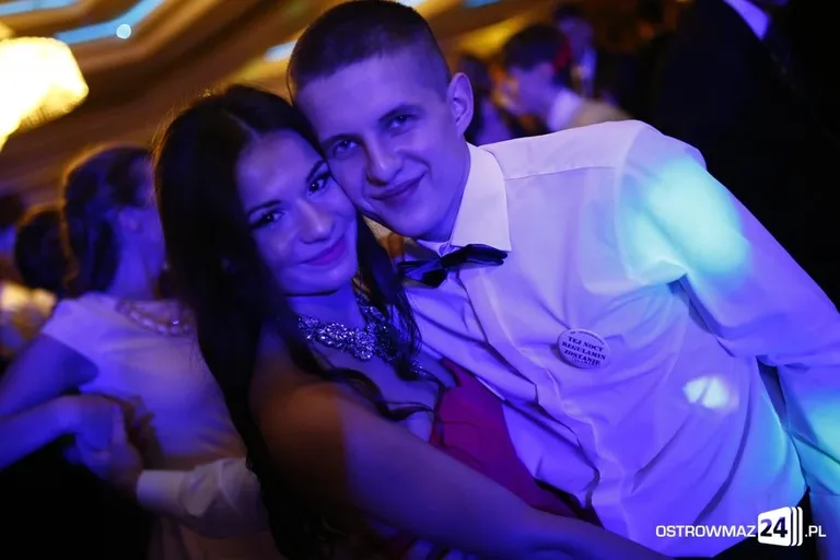 Studniówka LO w Ostrowi Mazowieckiej (zdjęcia, wideo)