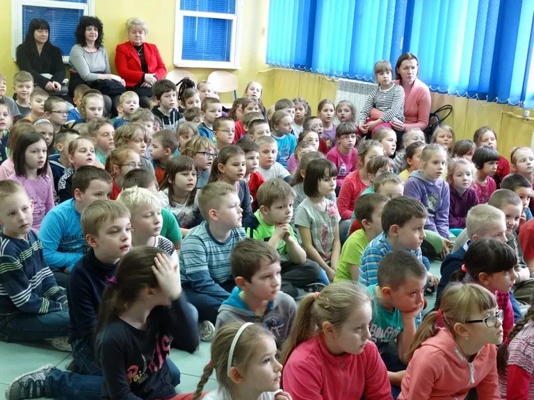 Bezpieczne zabawy zimowe (zdjęcia)