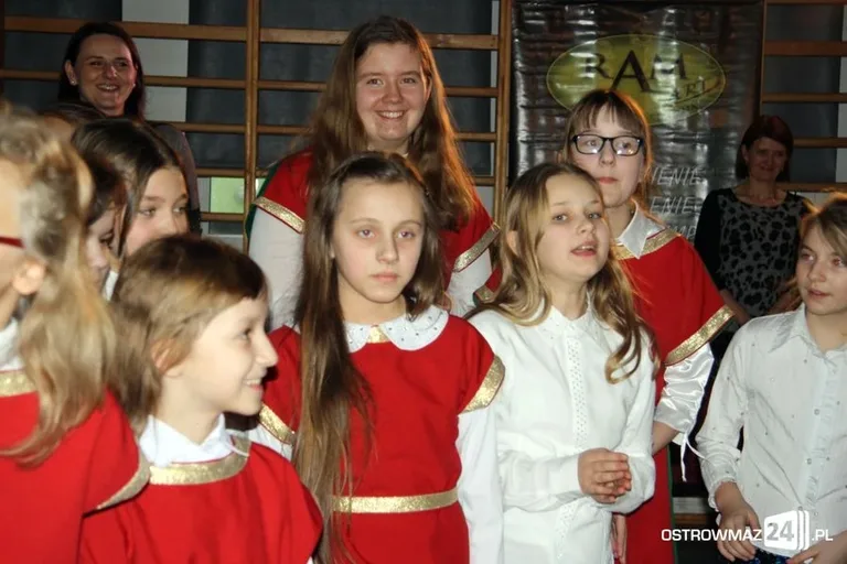 IV Powiatowy Festiwal Kolęd i Pastorałek (zdjęcia)
