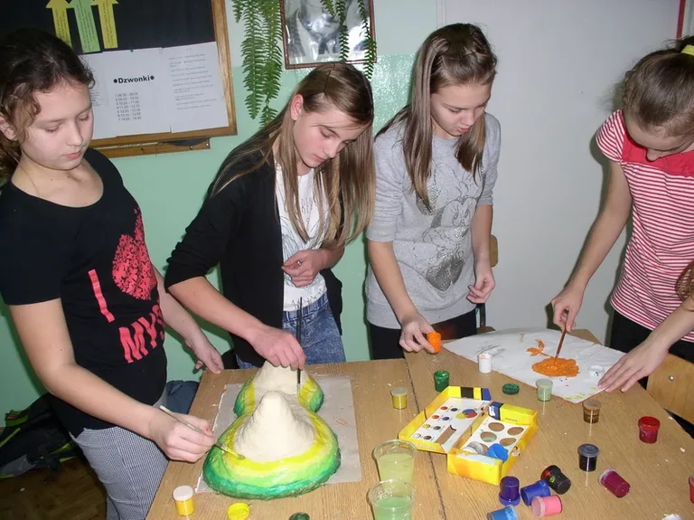 Zajęcia projektowe uczniów z Małkini (zdjęcia)