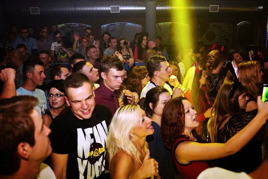 Zespół Weekend w klubie Capitol (zdjęcia)