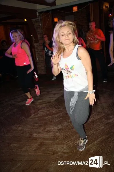 Pokazy tańca w Ratuszowej (zdjęcia, wideo)