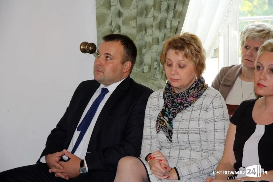 Burmistrz nagrodził nauczycieli (zdjęcia)