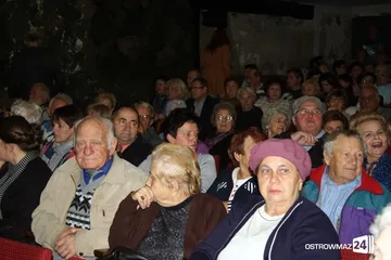 Ostrowscy seniorzy świętowali (zdjęcia, wideo)