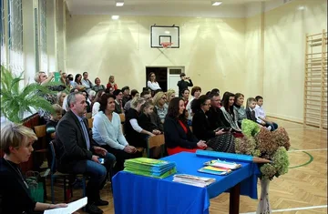 Pasowanie na ucznia w SP4 (zdjęcia)