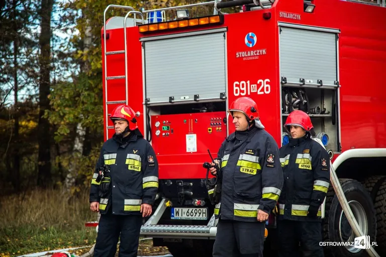 Ponad 400 strażaków gasiło pożar (zdjęcia, wideo)
