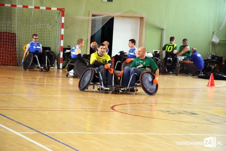 Trwa turniej rugby na wózkach (zdjęcia, wideo)