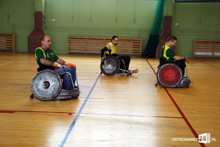 Trwa turniej rugby na wózkach (zdjęcia, wideo)