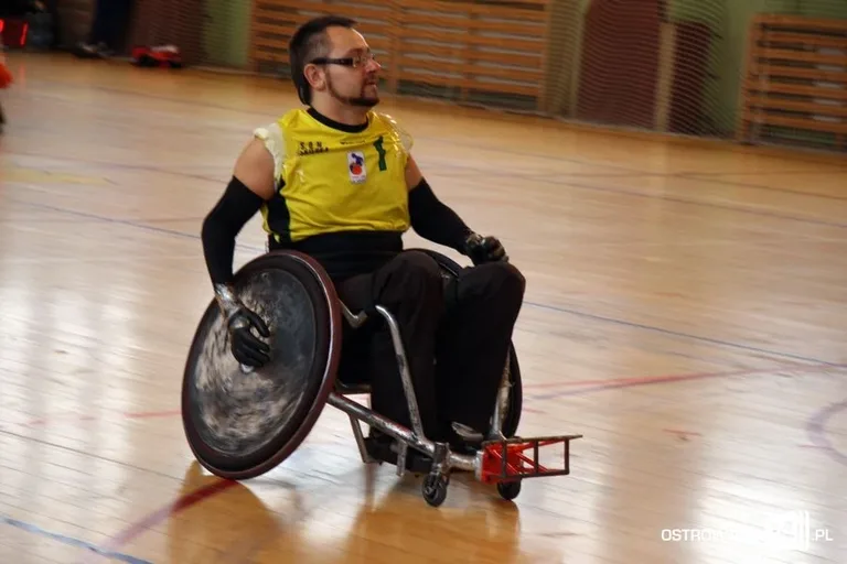 Trwa turniej rugby na wózkach (zdjęcia, wideo)