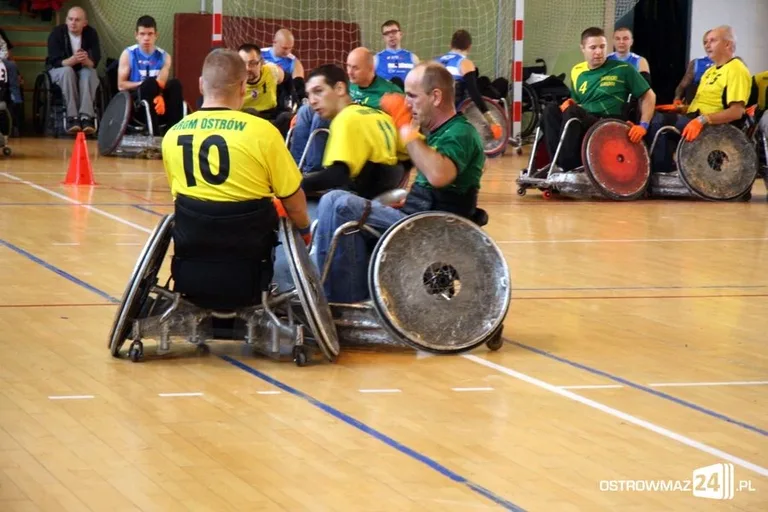 Trwa turniej rugby na wózkach (zdjęcia, wideo)