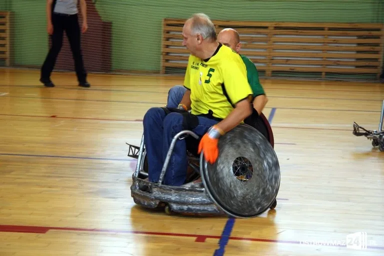 Trwa turniej rugby na wózkach (zdjęcia, wideo)