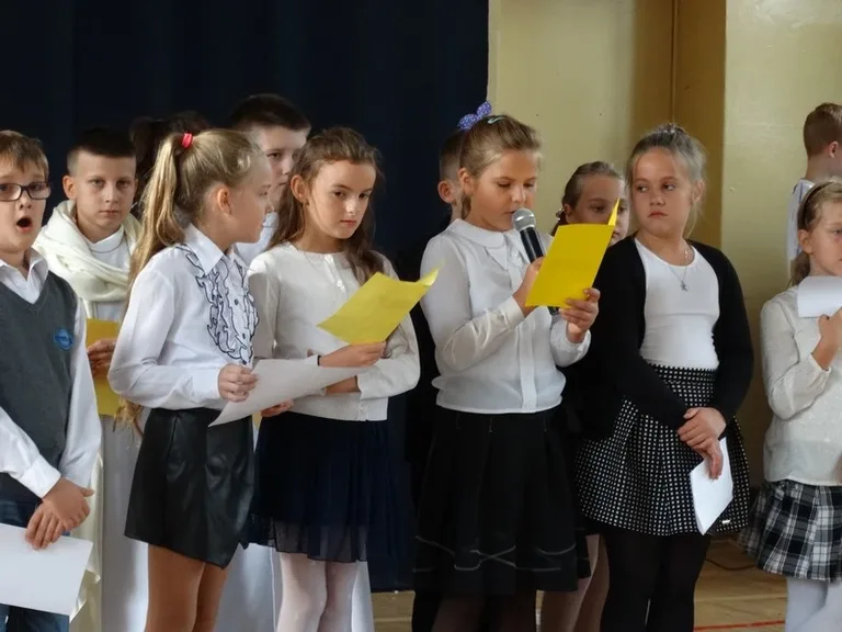 XV Dzień Papieski w SP1 (zdjęcia)