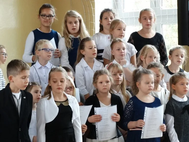 XV Dzień Papieski w SP1 (zdjęcia)