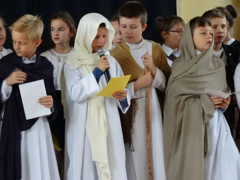 XV Dzień Papieski w SP1 (zdjęcia)