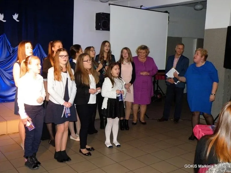 "Wieczór Papieski" w Małkini (zdjęcia)