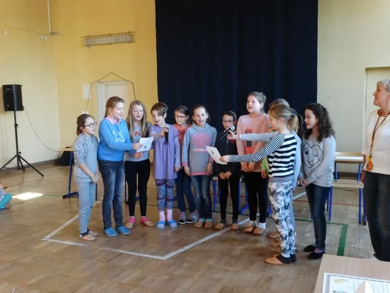 Otrzęsiny klas czwartych w SP1 (zdjęcia)