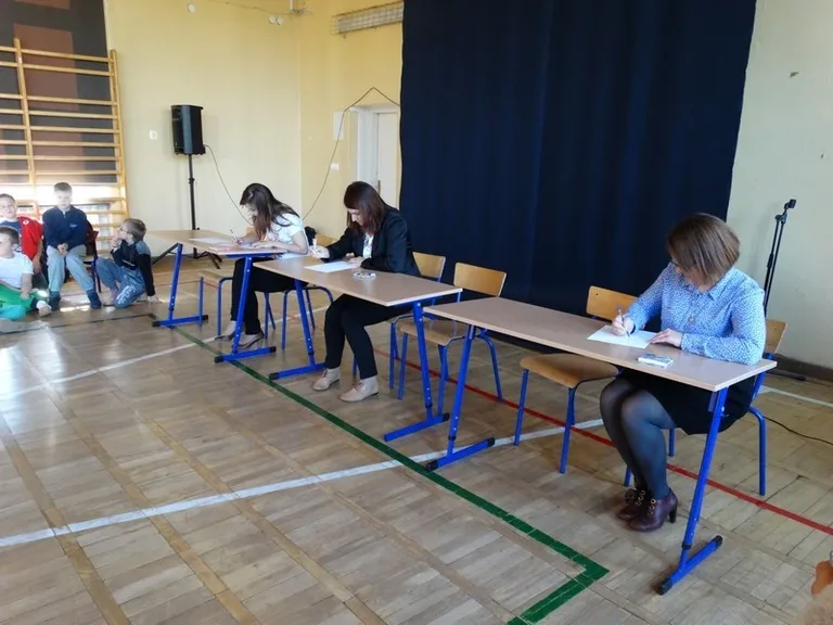 Otrzęsiny klas czwartych w SP1 (zdjęcia)