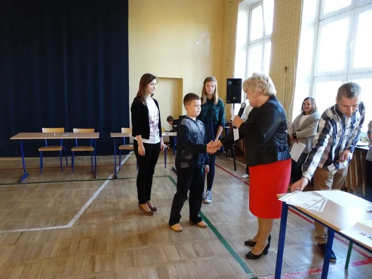 Otrzęsiny klas czwartych w SP1 (zdjęcia)
