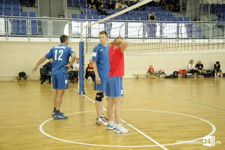 Wystartowała amatorska liga siatkówki (zdjęcia)
