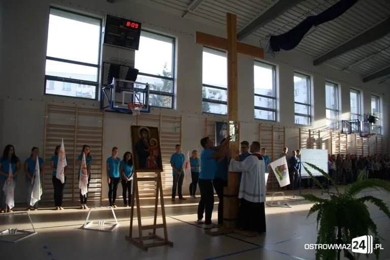 Znaki Światowych Dni Młodzieży (zdjęcia)