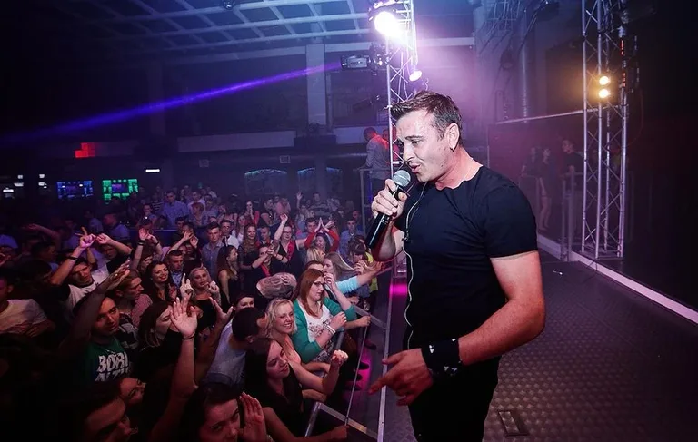 Zespół Weekend w klubie Capitol (zdjęcia)