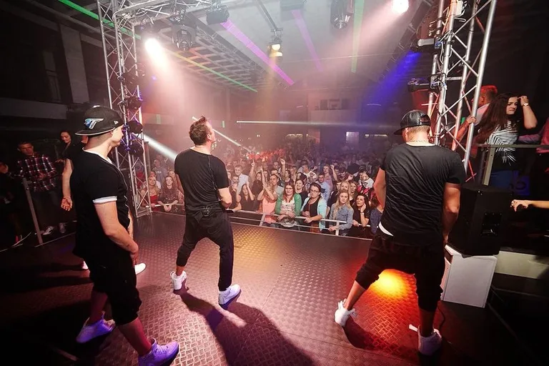 Zespół Weekend w klubie Capitol (zdjęcia)