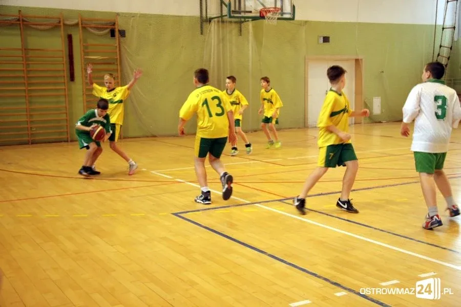 Wystartowała szkolna liga koszykówki (zdjęcia)