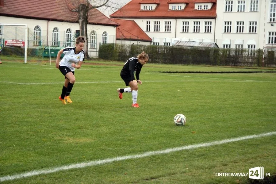 III liga kobiet: Ostrovia lepsza od DAF Płońsk (zdjęcia)