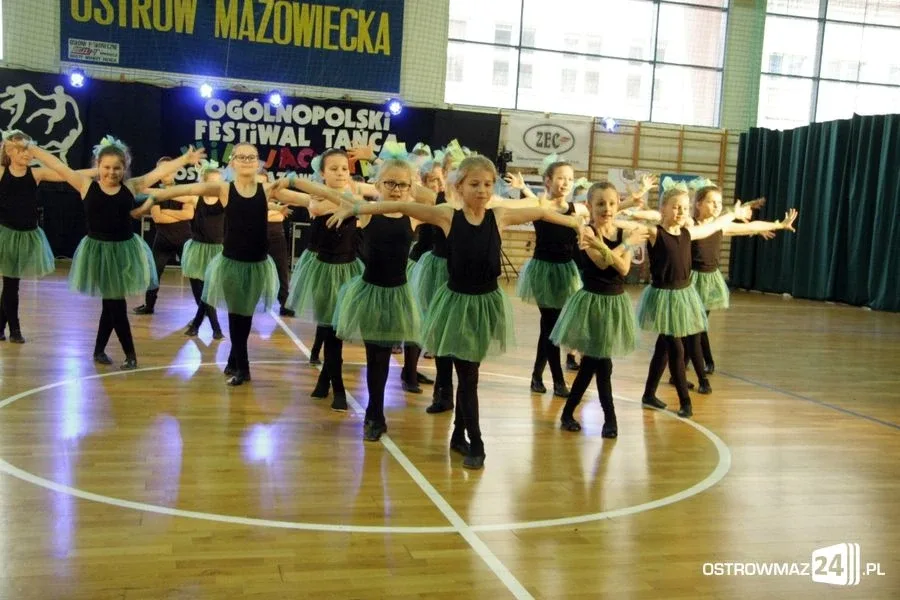Trwa taneczny festiwal "Wirujący Krąg" (zdjęcia, wideo)